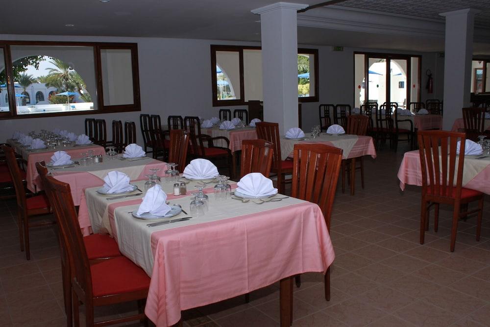 Le Grand Hotels Des Thermes Mezraia Ngoại thất bức ảnh